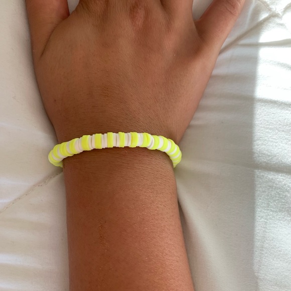 This bracelet is a single on but part of a set! - Picture 2 of 2